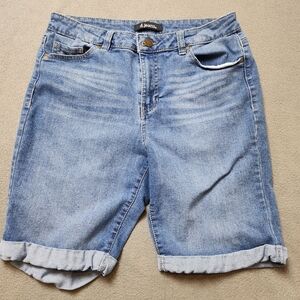 D. Jeans Bermuda Jeans Shorts Classic Blue Jean Shorts Size 6